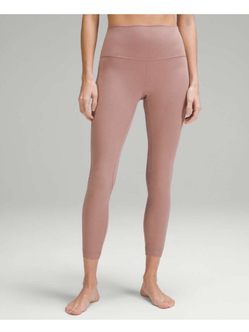 Lululemon aligns rose
